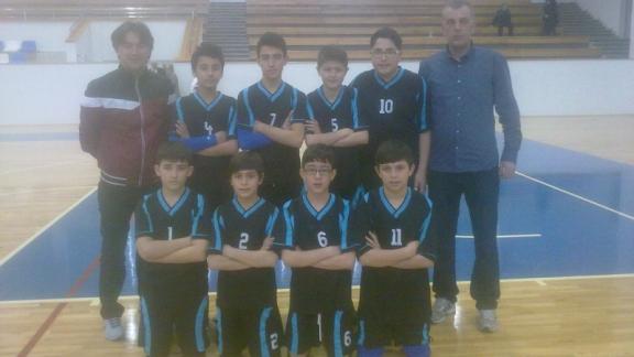 Osmanbey Ortaokulu Voleybol Takmından Büyük Başarı