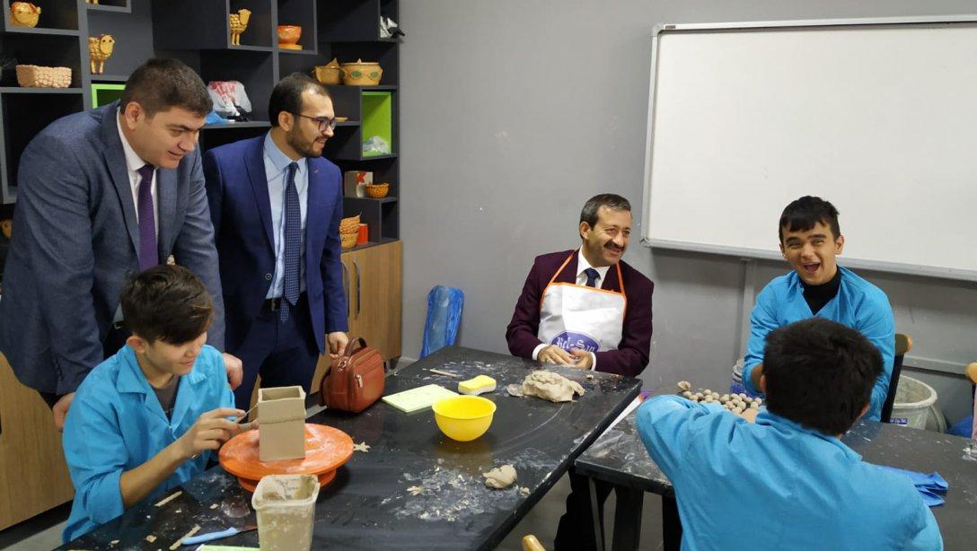 İlçe Milli Eğitim Müdürümüz Mehmet ŞİRİKÇİ Özel Eğitim Okullarını ziyaret etti.