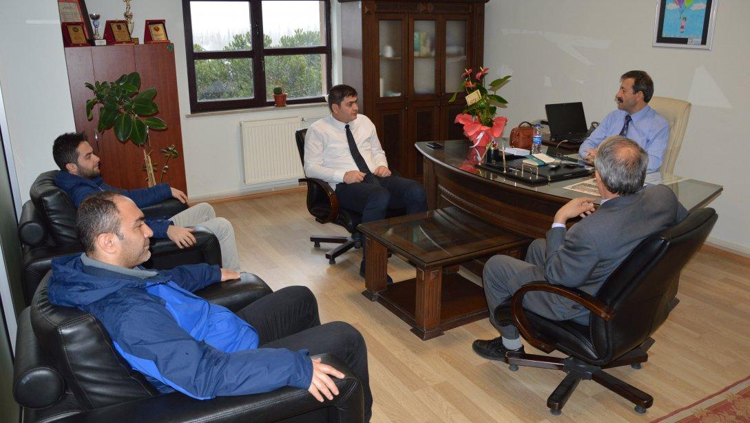 Osmanbey Ortaokulu robotik grubu İlçe Milli Eğitim Müdürümüzü ziyaret etti.
