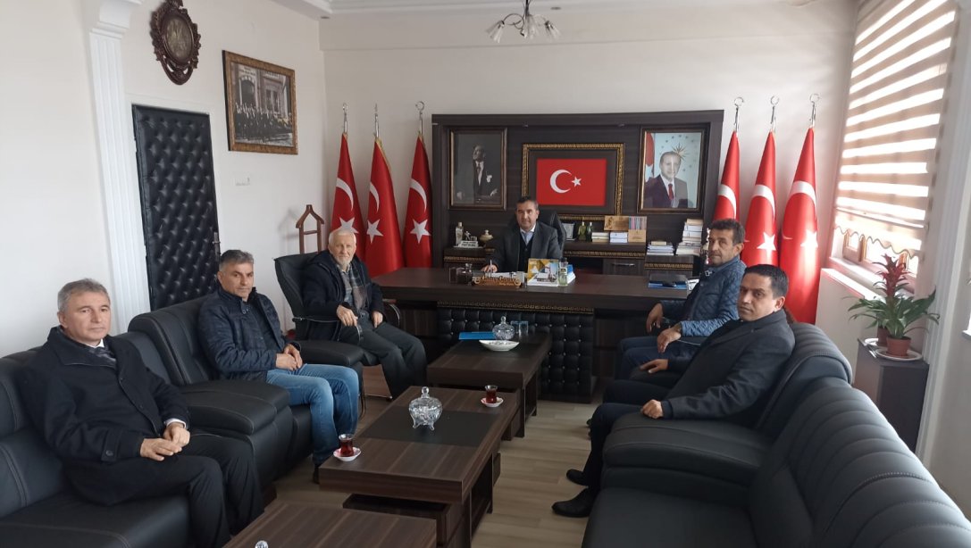  İlçe Milli Eğitim Müdürümüz İsmail Güven Çitgöl Belediye Başkanı Güray Güner'e iadeyi ziyarette bulundu.
