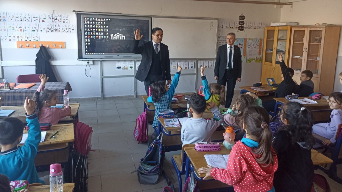 İlçe Milli Eğitim Müdürümüz İsmail Güven Naşa İlkokulu ve Ortaokulu'nu ziyaret etti.