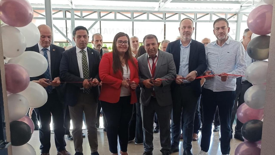 Gülizar Eren Mesleki ve Teknik Anadolu Lisesi'nde, 4006 TÜBİTAK Bilim Fuarı Destekleme Programı kapsamında 
